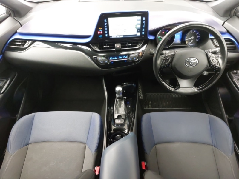 Used Toyota C-HR 2017 for sale - 77320042: Photo 2