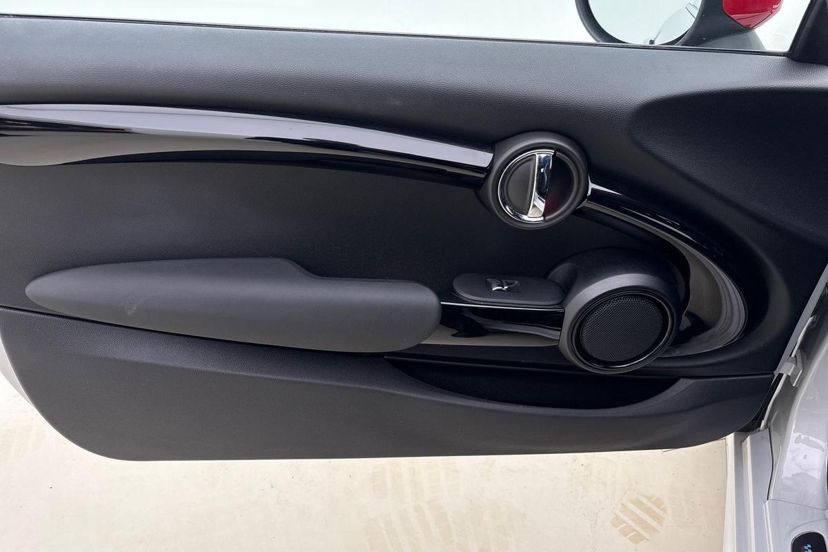 Used MINI Hatch 2020 for sale - 76931537: Photo 25