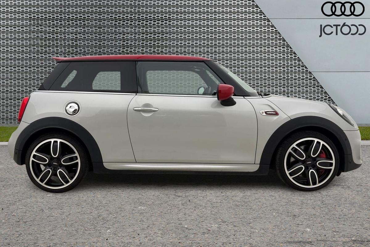 Used MINI Hatch 2020 for sale - 76931537: Photo 4