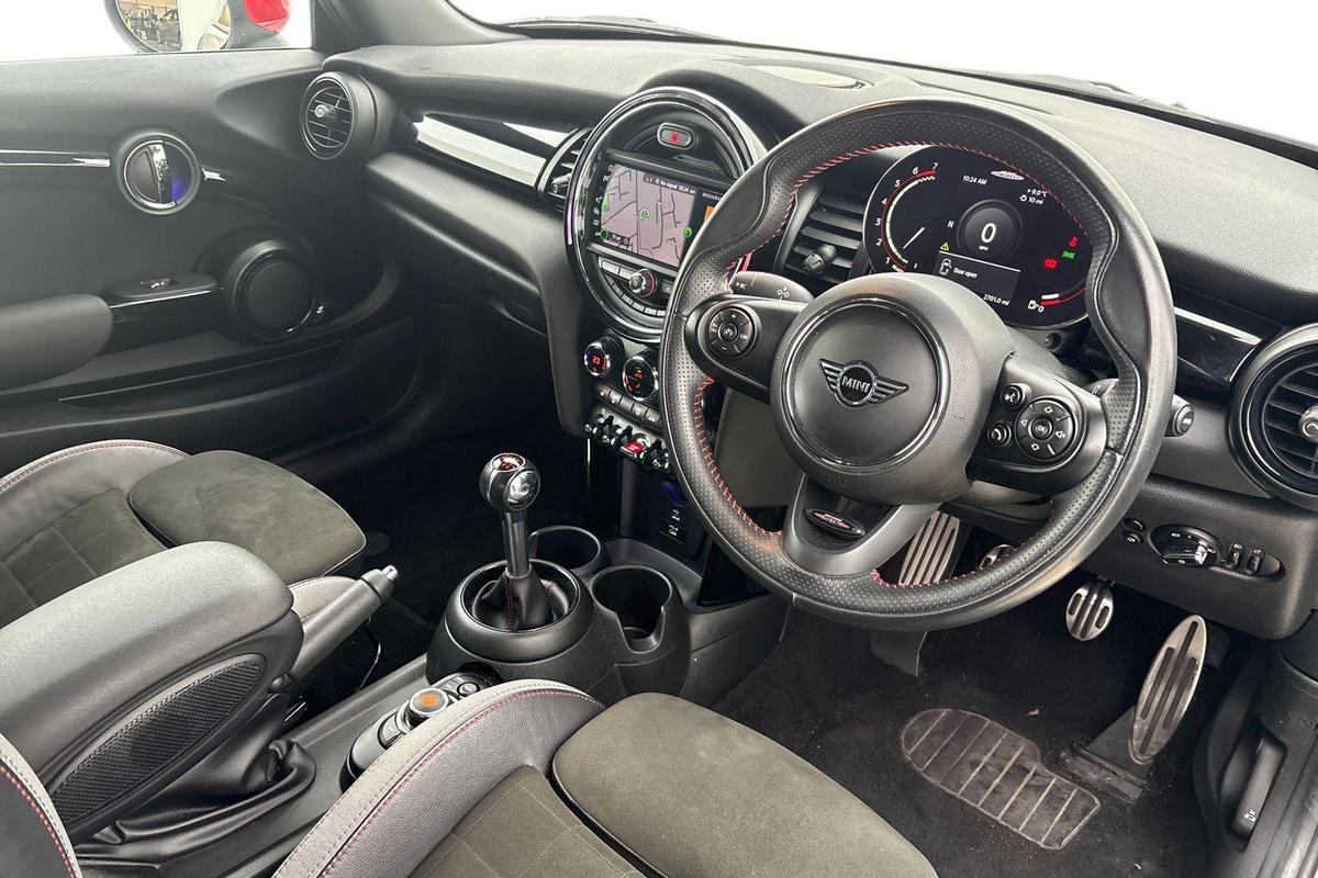 Used MINI Hatch 2020 for sale - 76931537: Photo 6