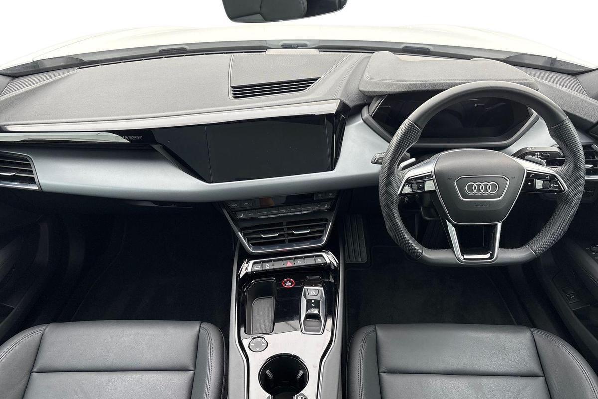 Used Audi e-tron GT 2023 for sale - 77533331: Photo 10