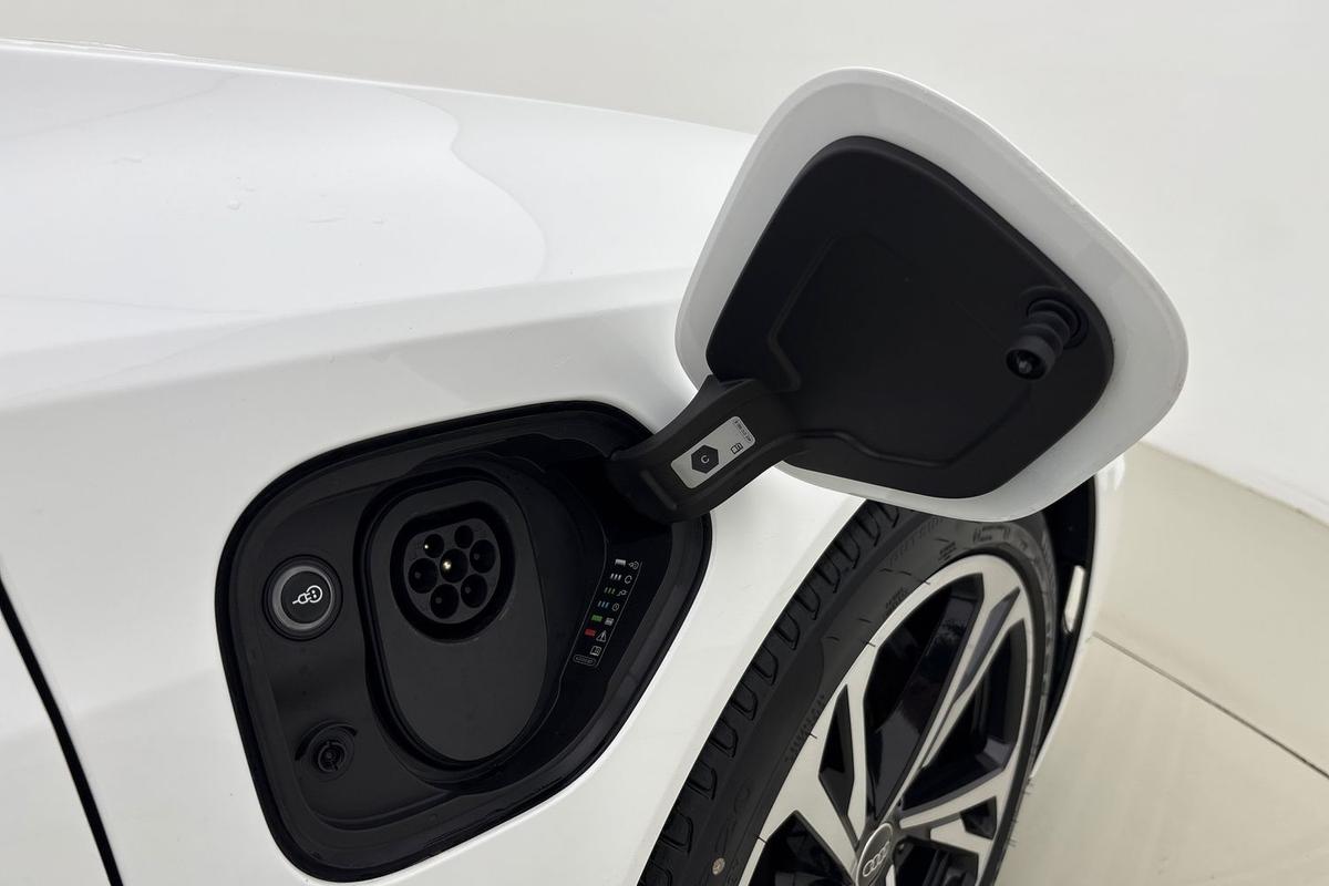 Used Audi e-tron GT 2023 for sale - 77533331: Photo 23