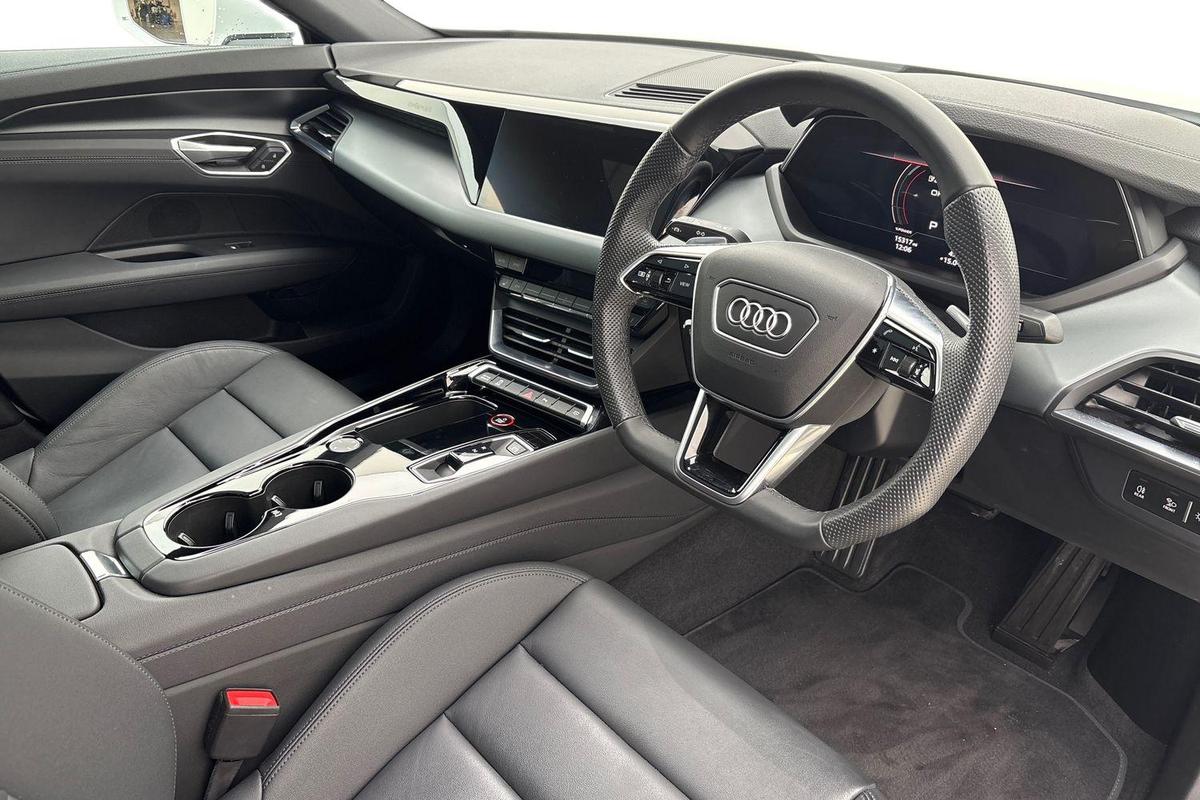 Used Audi e-tron GT 2023 for sale - 77533331: Photo 6