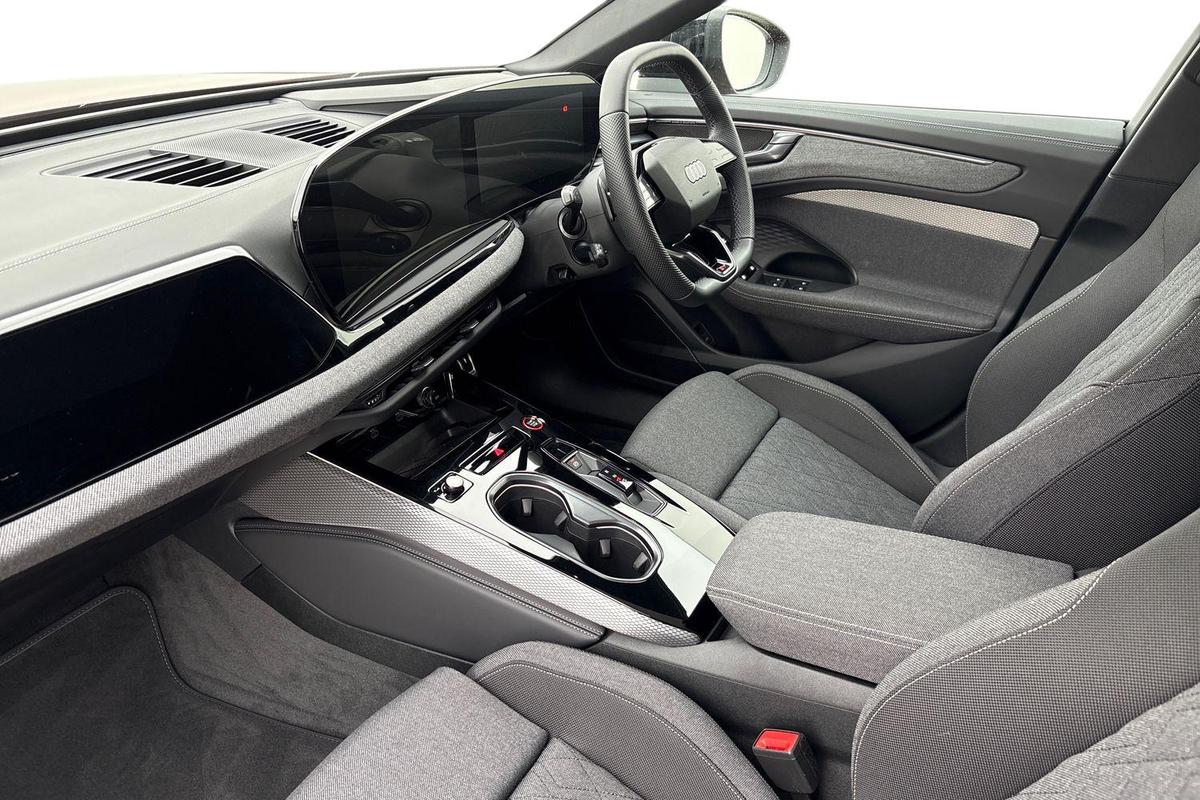 Used Audi A6 2025 for sale - 77533263: Photo 2