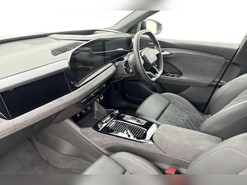 Used Audi Q6 e-tron 2025 for sale - 78139696: Photo