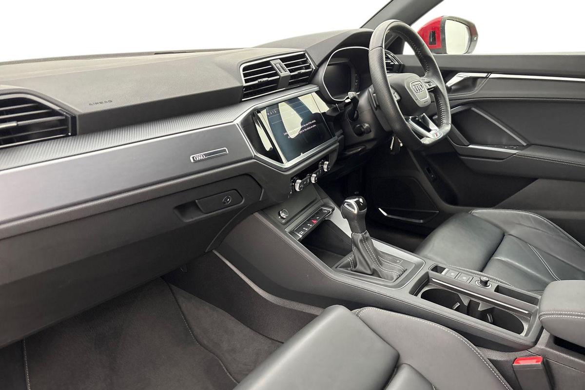 Used Audi Q3 2020 for sale - 77532949: Photo 2