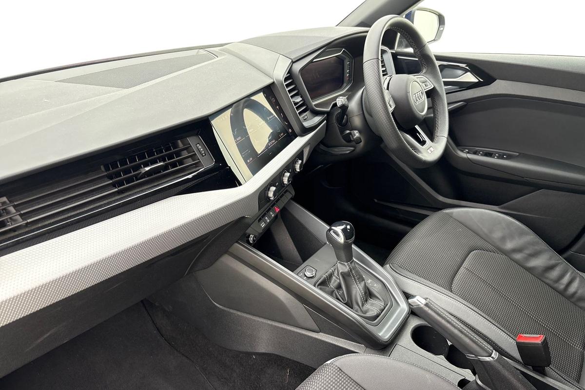 Used Audi A1 2024 for sale - 76677423: Photo 2