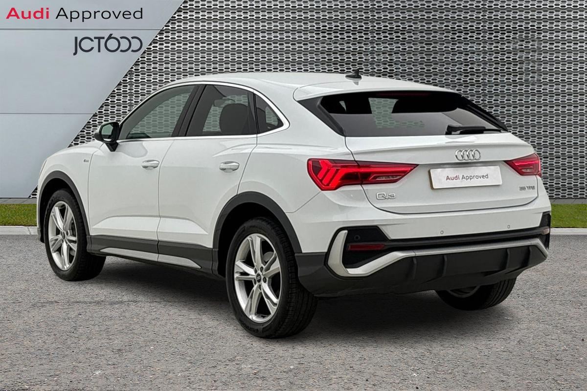 Used Audi Q3 2022 for sale - 76343841: Photo 3