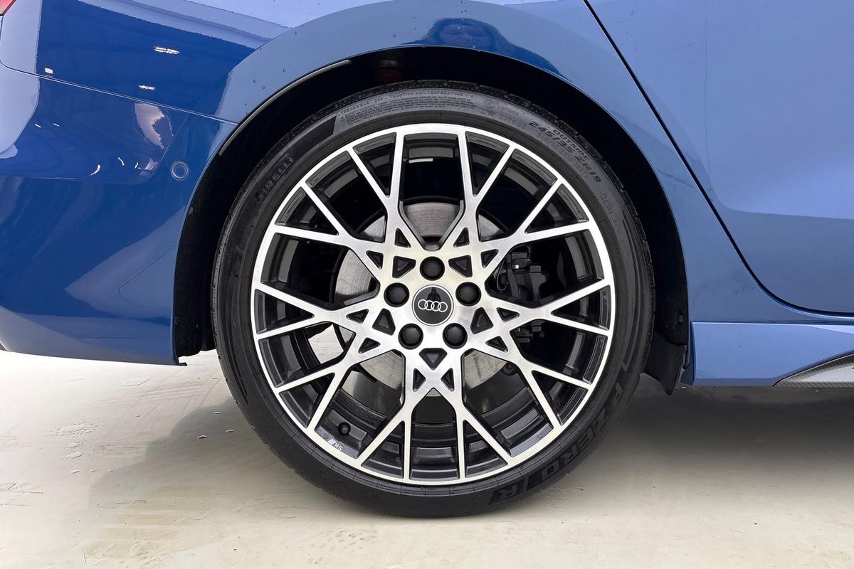 Used Audi RS3 2025 for sale - 77902695: Photo 5