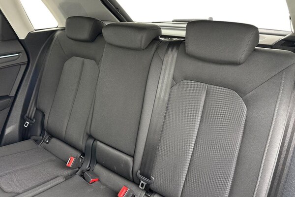 Used Audi Q3 2021 for sale - 76253869: Photo 9