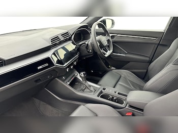 Used Audi Q3 2025 for sale - 76679199: Photo