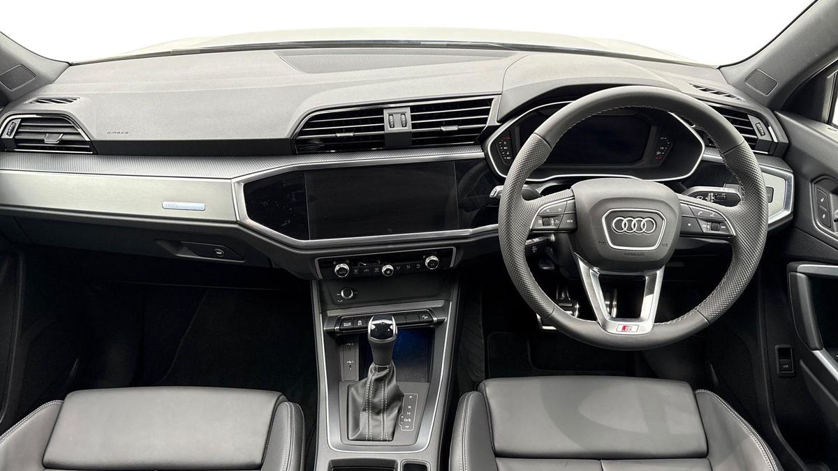 Used Audi Q3 2024 for sale - 77532800: Photo 10