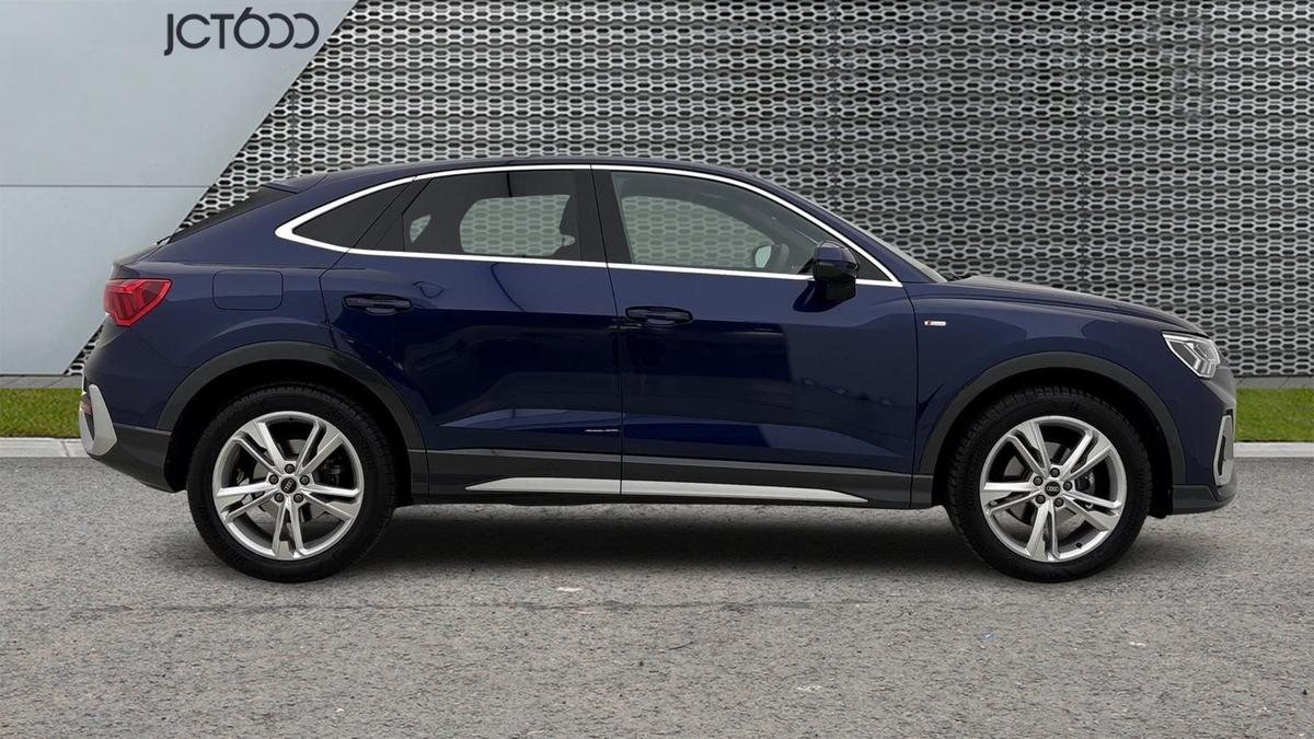 Used Audi Q3 2024 for sale - 77532800: Photo 4