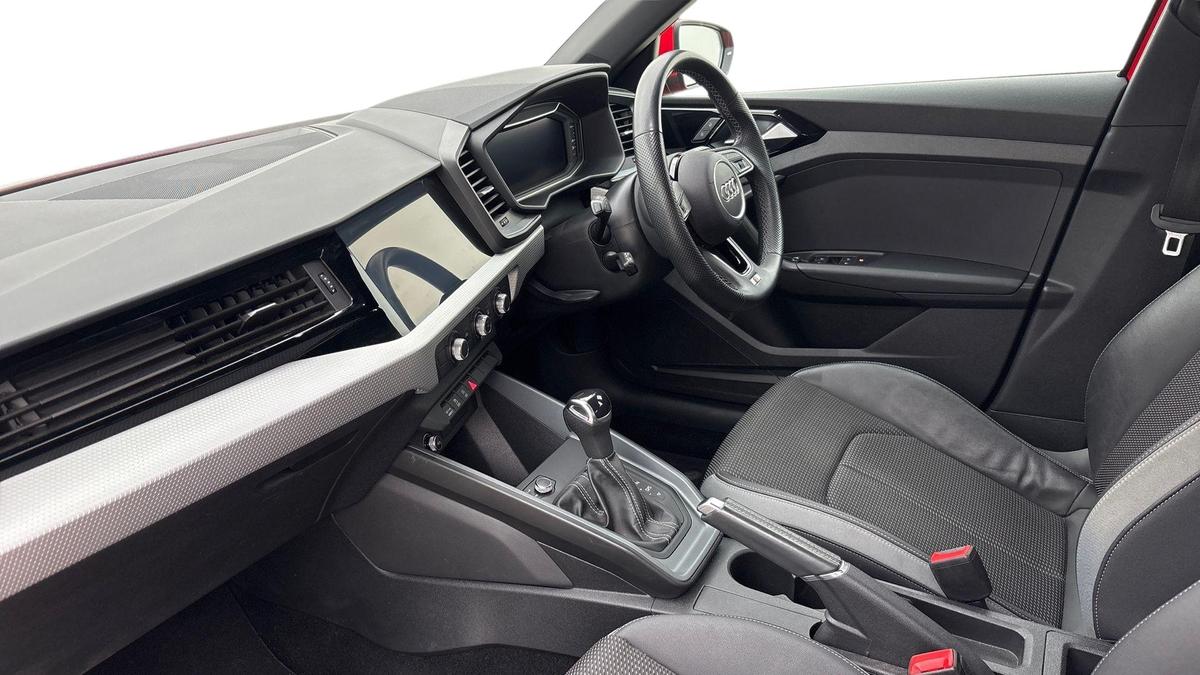 Used Audi A1 2023 for sale - 77533396: Photo 2