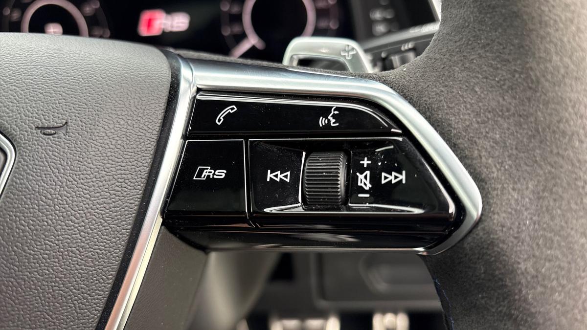 Used Audi RS6 2024 for sale - 76677696: Photo 17