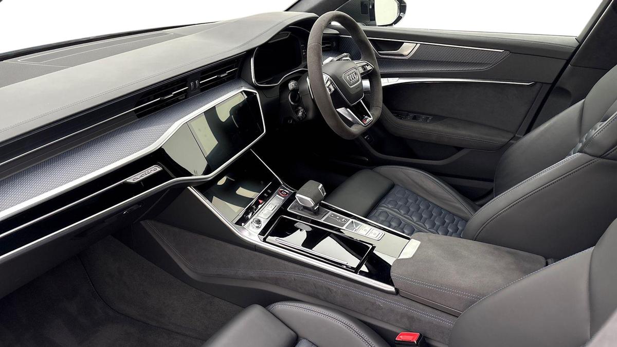 Used Audi RS6 2024 for sale - 76677696: Photo 2