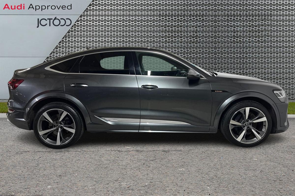 Used Audi e-tron 2021 for sale - 77578735: Photo 4