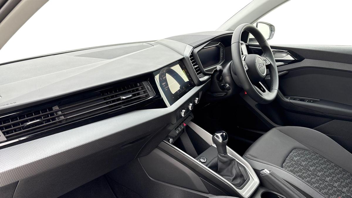 Used Audi A1 2024 for sale - 76677011: Photo 2