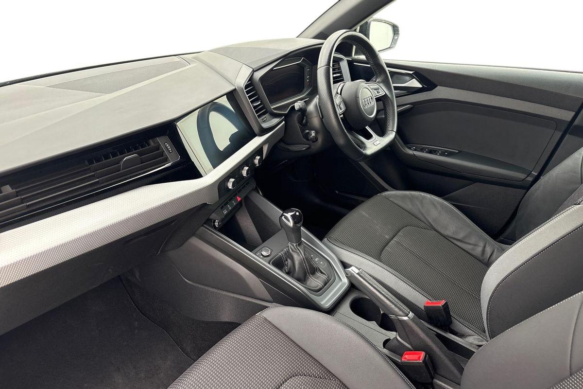 Used Audi A1 2022 for sale - 76675269: Photo 2