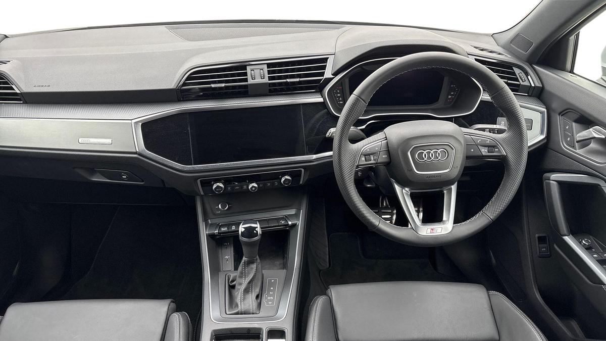 Used Audi Q3 2024 for sale - 76676516: Photo 10