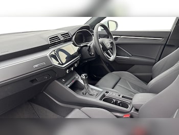 Used Audi Q3 2024 for sale - 76676516: Photo