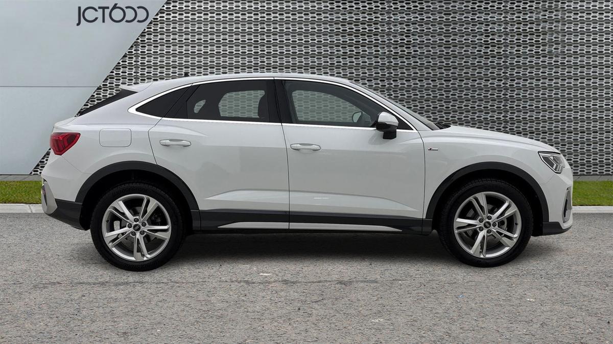 Used Audi Q3 2024 for sale - 76676516: Photo 4