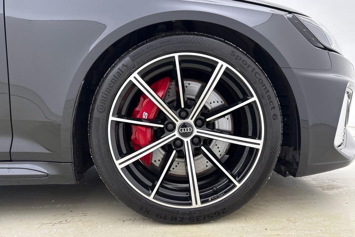 Used Audi RS4 2023 for sale - 76676546: Photo 5