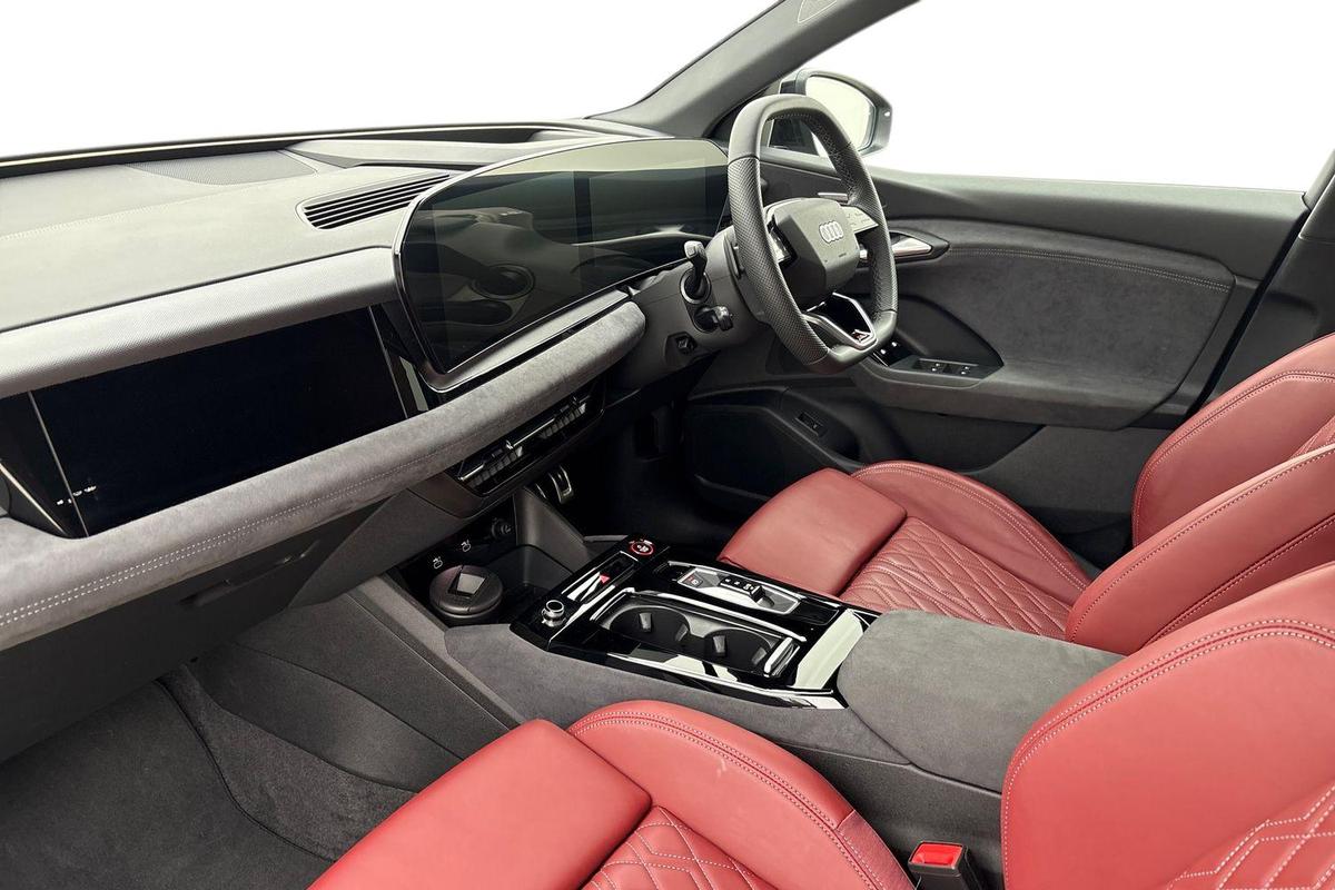 Used Audi Q6 e-tron 2025 for sale - 77533163: Photo 2