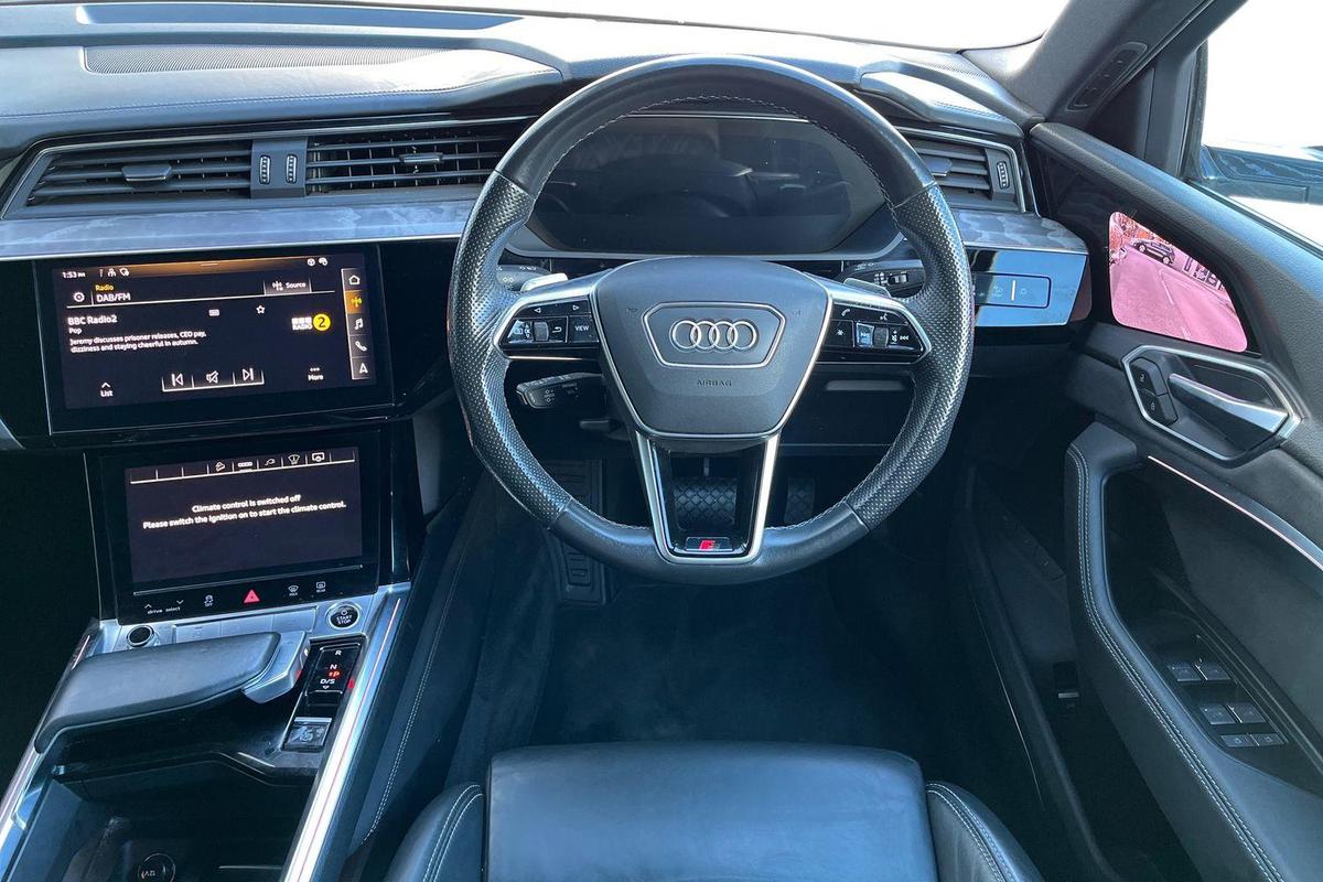 Used Audi e-tron 2022 for sale - 77578737: Photo 11