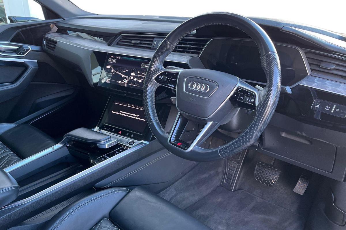 Used Audi e-tron 2022 for sale - 77578737: Photo 6