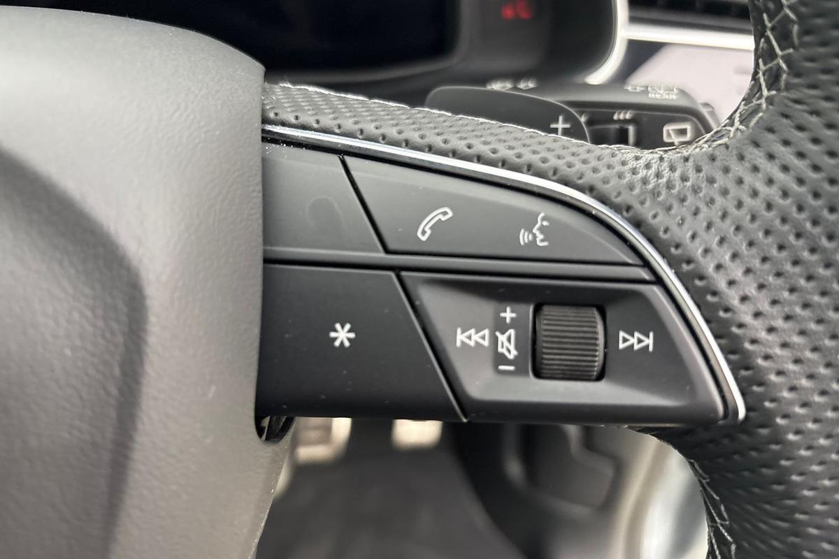 Used Audi Q8 2023 for sale - 76675645: Photo 17