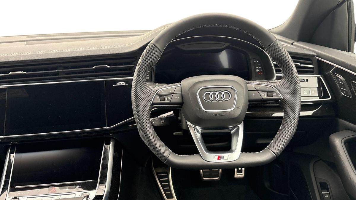 Used Audi Q8 2025 for sale - 76678177: Photo 11