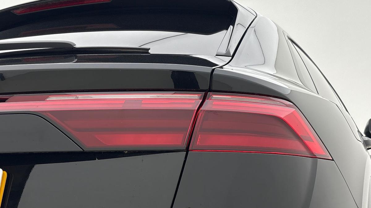 Used Audi Q8 2025 for sale - 76678177: Photo 18