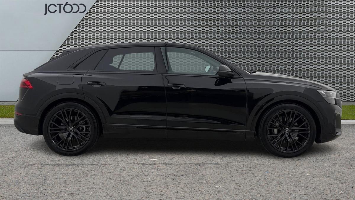 Used Audi Q8 2025 for sale - 76678177: Photo 4