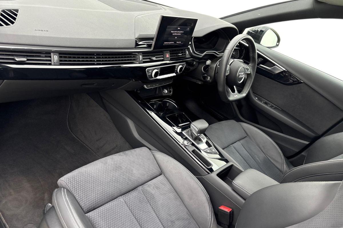 Used Audi A4 2022 for sale - 76862544: Photo 2