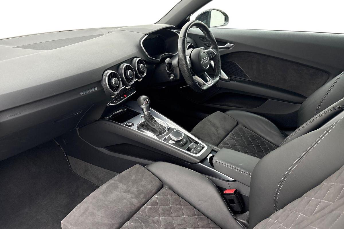 Used Audi TT 2023 for sale - 77532991: Photo 2