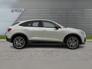 Used Audi Q3 2025 for sale - 77128044: Photo