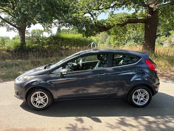 Used Ford Fiesta 2013 for sale - 79187760: Photo