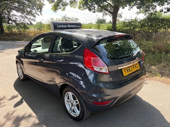 Used Ford Fiesta 2013 for sale - 79187760: Photo