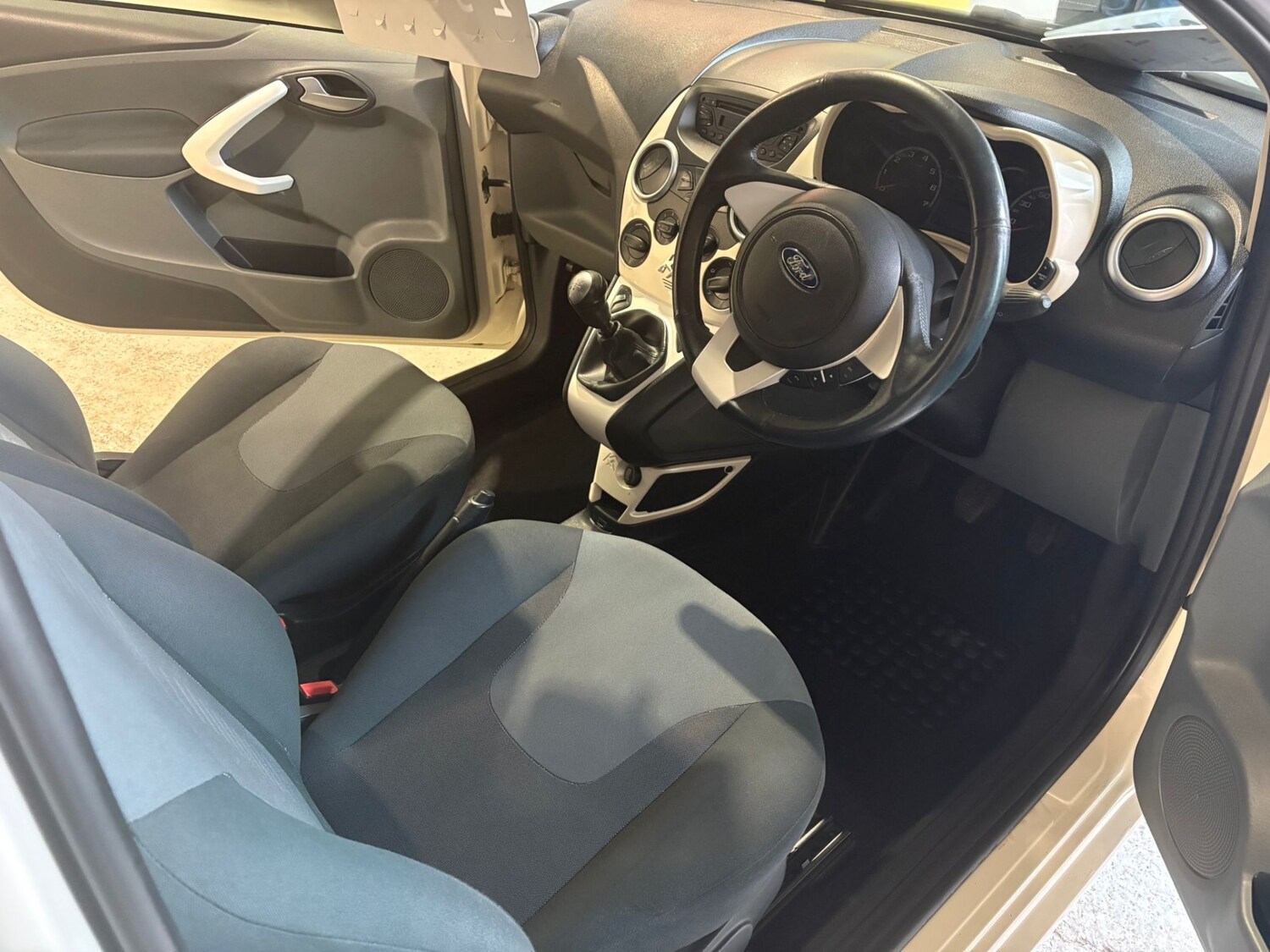 Used Ford Ka 2012 for sale - 76963599: Photo 15