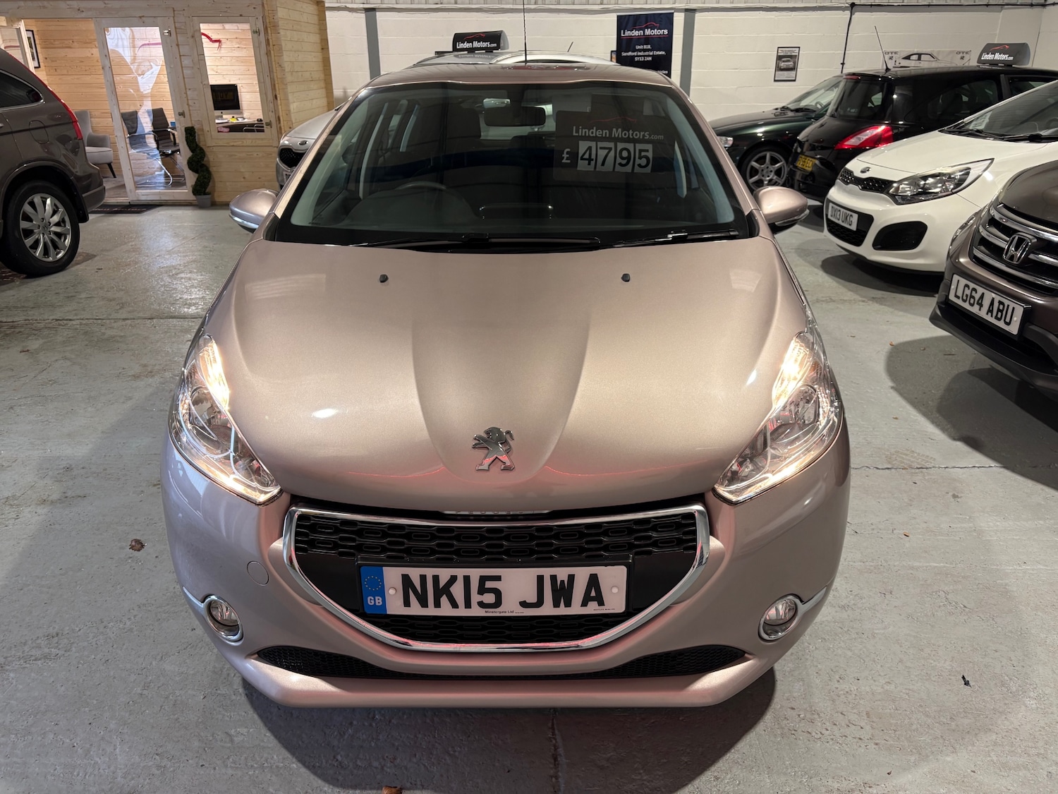 Used Peugeot 208 2015 for sale - 77189567: Photo 2