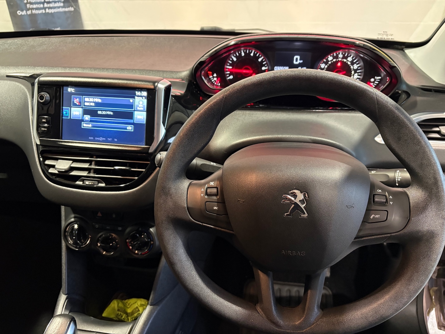 Used Peugeot 208 2015 for sale - 77189567: Photo 20