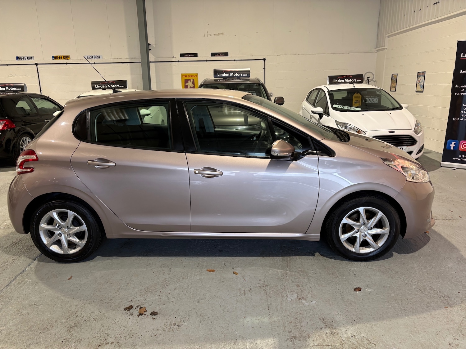 Used Peugeot 208 2015 for sale - 77189567: Photo 4