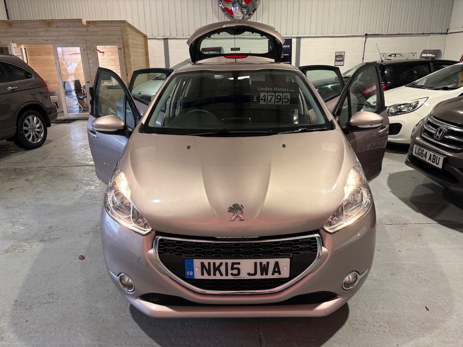 Used Peugeot 208 2015 for sale - 77189567: Photo 9