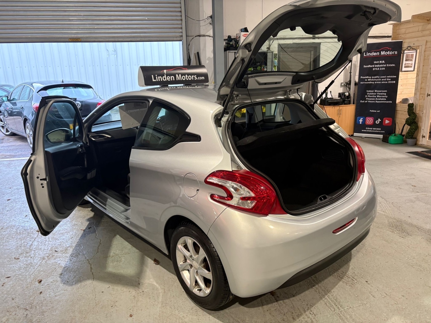 Used Peugeot 208 2013 for sale - 77289473: Photo 10