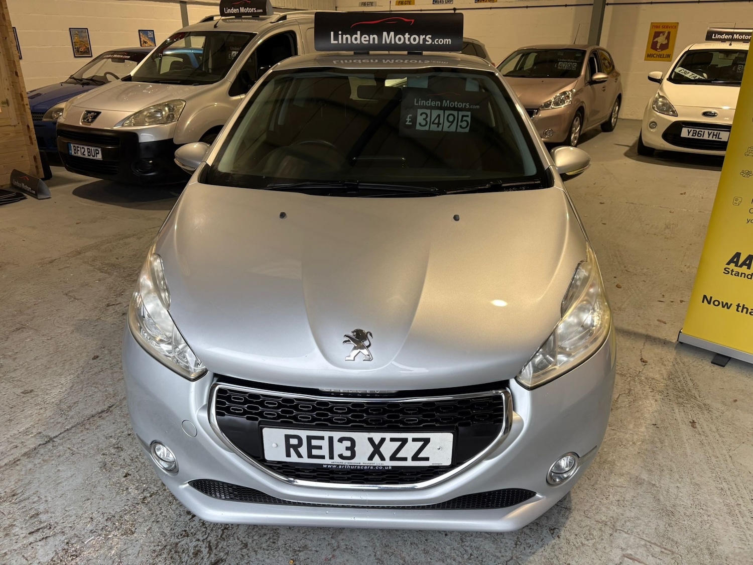 Used Peugeot 208 2013 for sale - 77289473: Photo 3