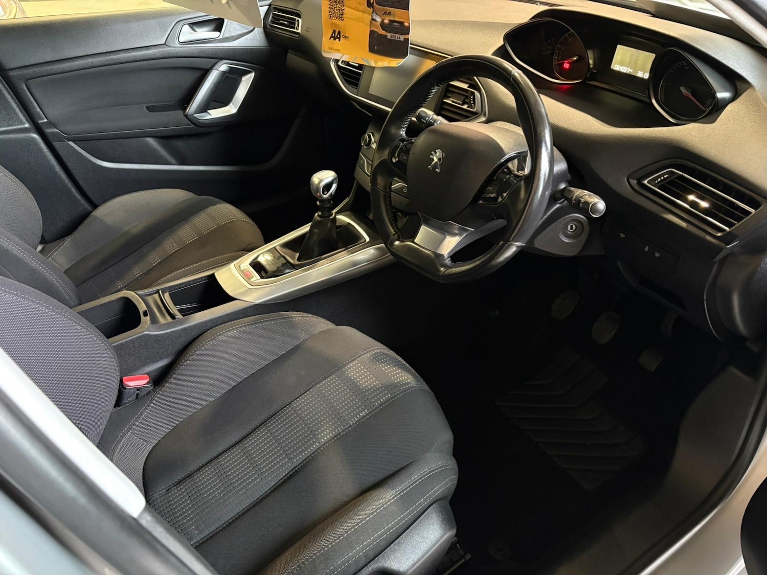 Used Peugeot 308 2015 for sale - 77438603: Photo 14