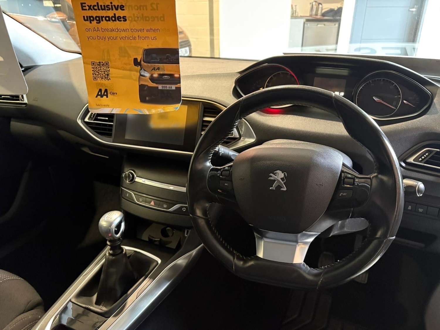 Used Peugeot 308 2015 for sale - 77438603: Photo 15