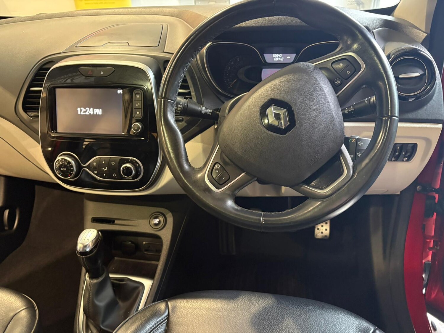 Used Renault Captur 2019 for sale - 77319876: Photo 17
