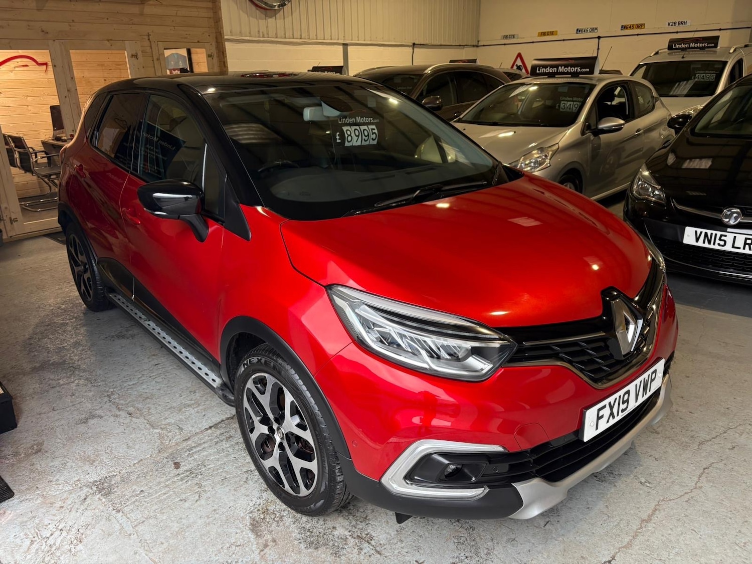 Used Renault Captur 2019 for sale - 77319876: Photo 2
